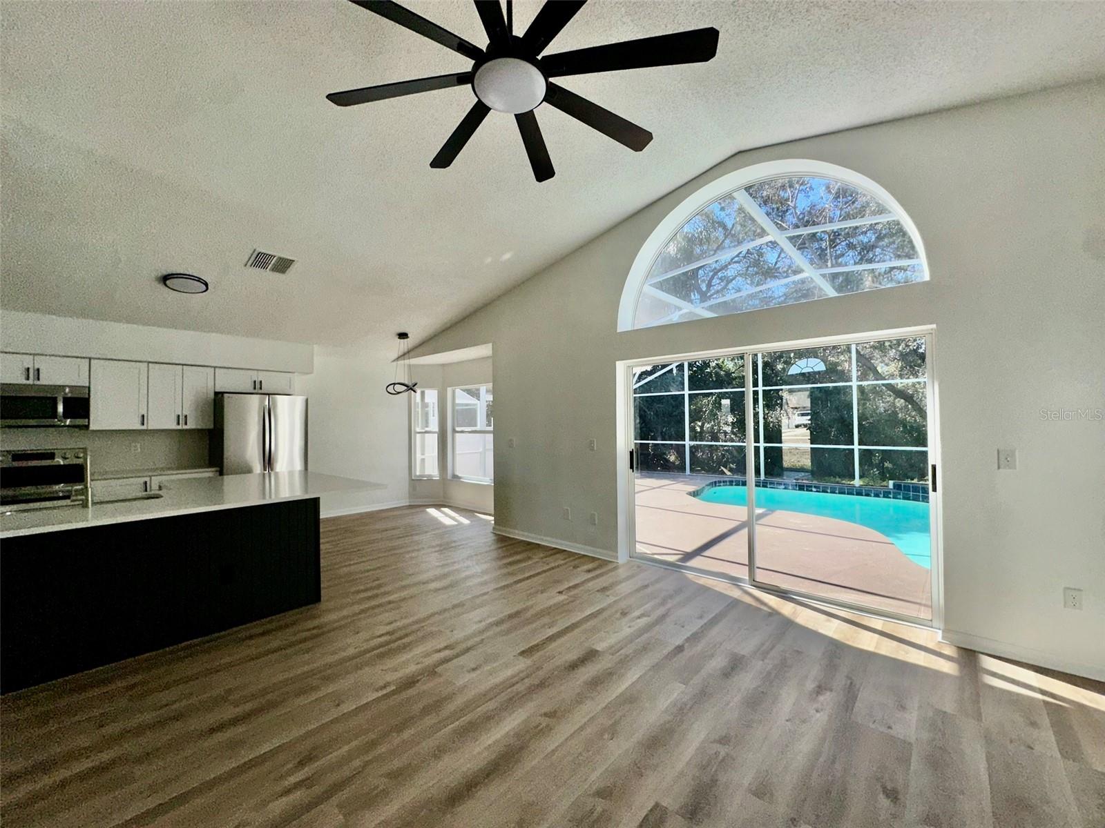 Image 5 of 30 For 3032 Bloomsbury Drive