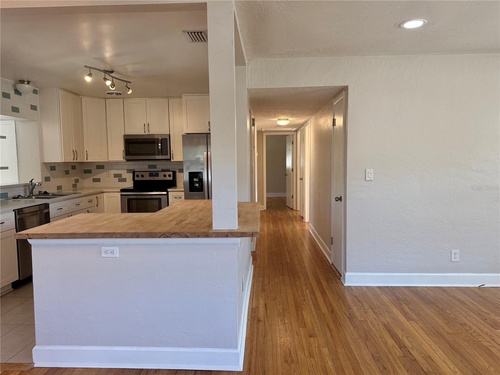 Image 14 of 39 For 2801 Nancy Street