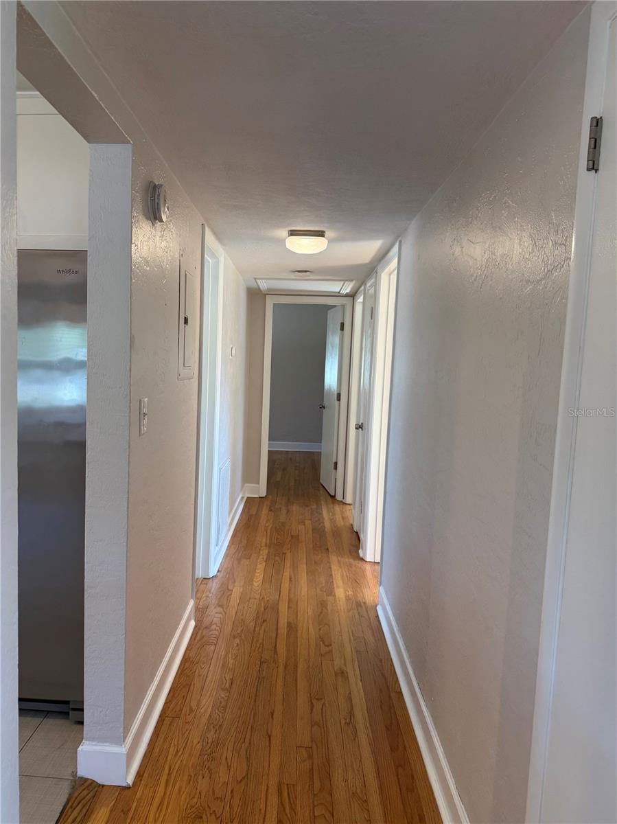 Image 23 of 39 For 2801 Nancy Street