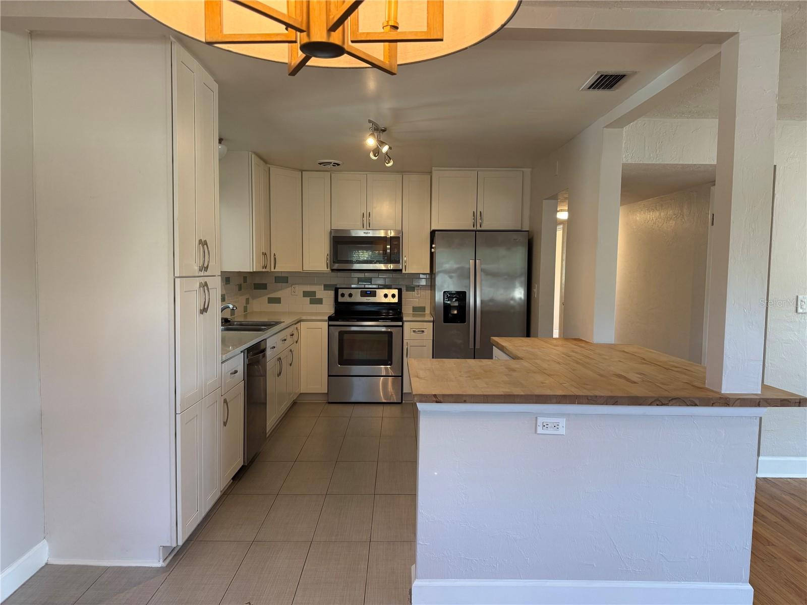 Image 4 of 39 For 2801 Nancy Street