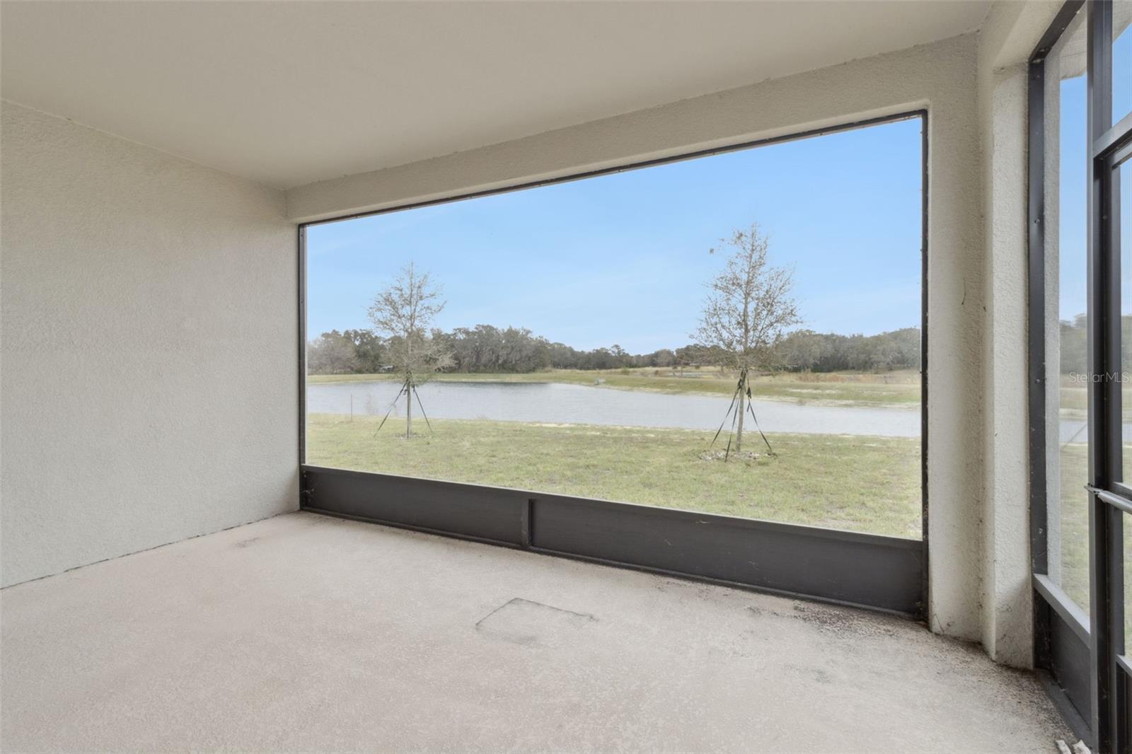 Image 28 of 31 For 654 Heritage Square Drive