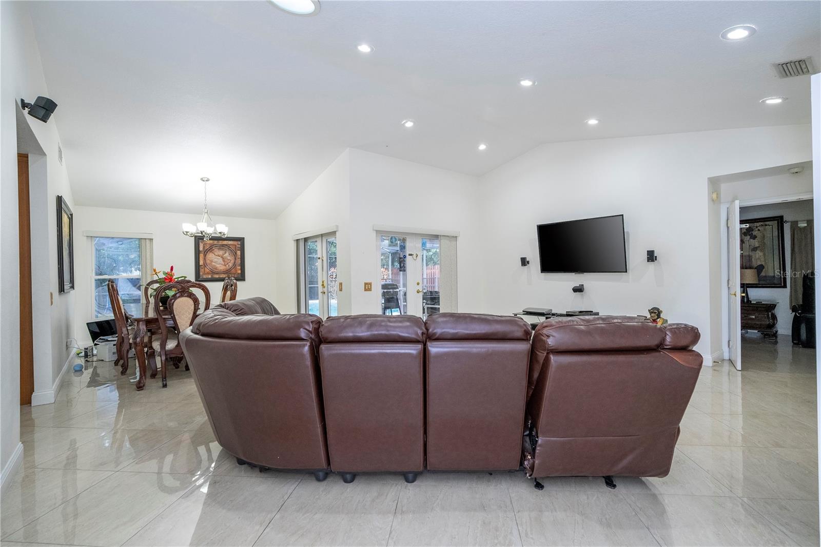 Image 24 of 81 For 6013 Crystal View Drive