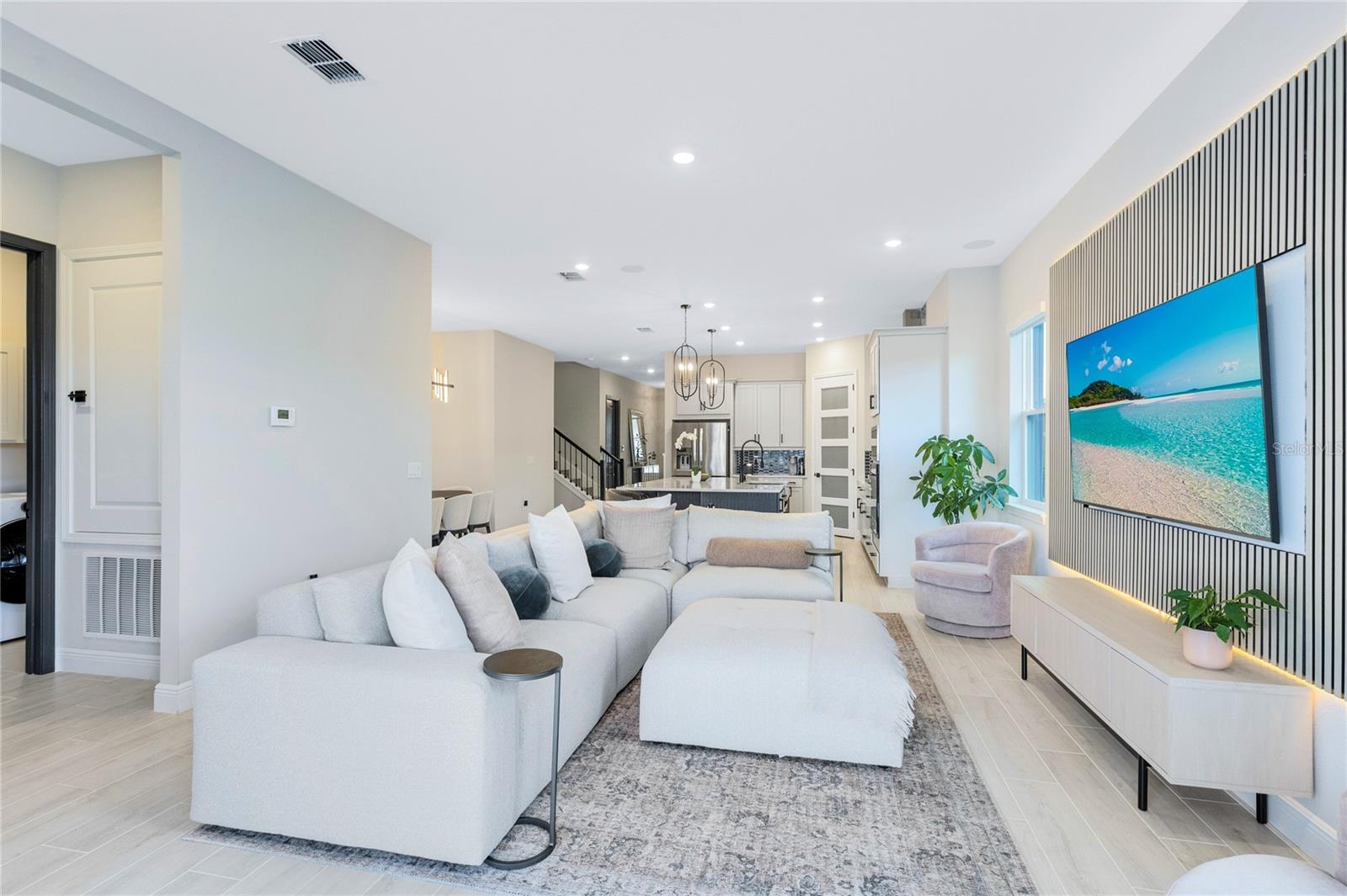 Image 11 of 47 For 13373 Mcmillan Drive