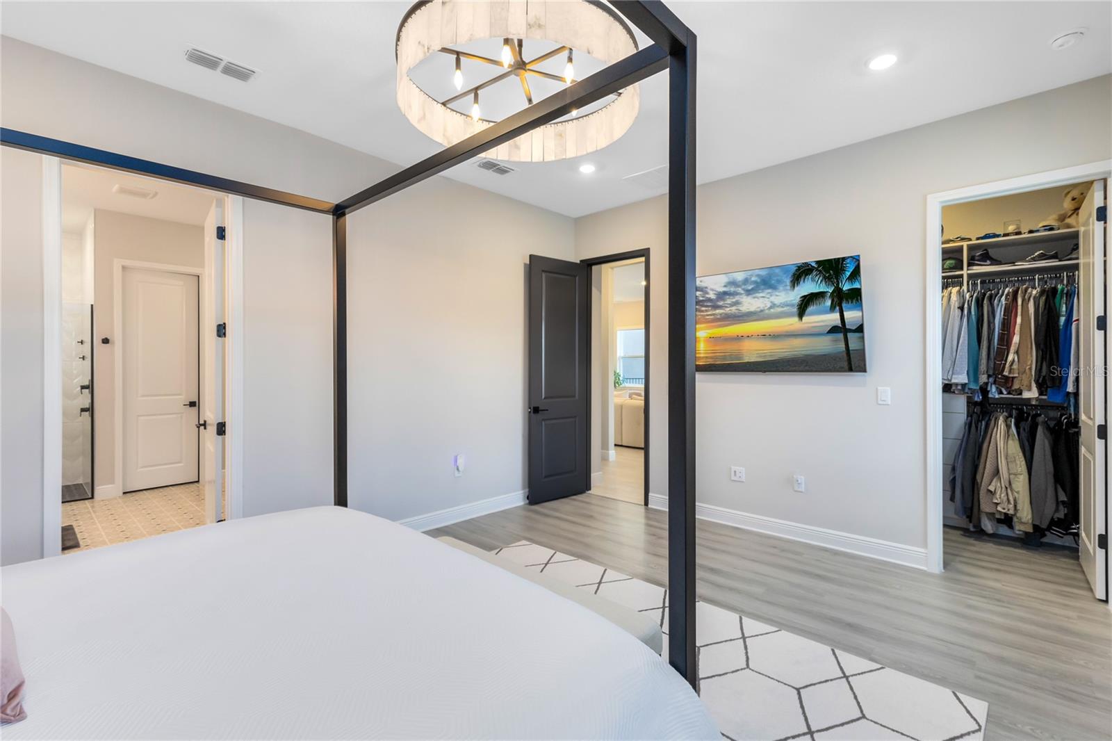 Image 15 of 47 For 13373 Mcmillan Drive