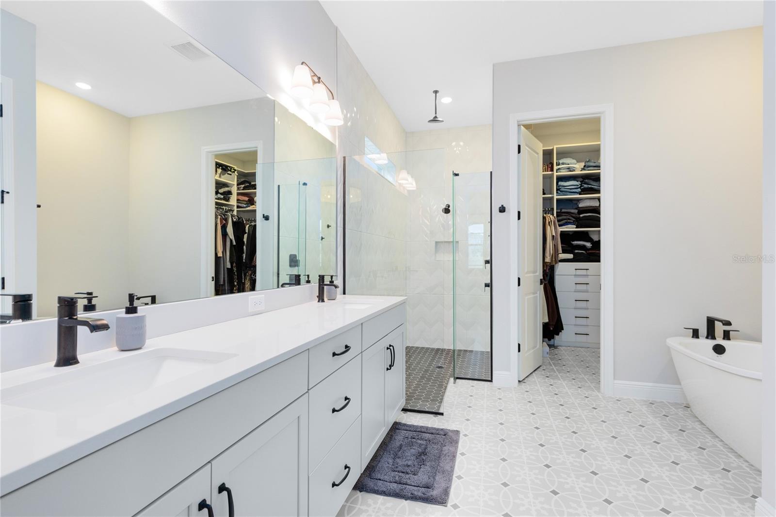 Image 16 of 47 For 13373 Mcmillan Drive