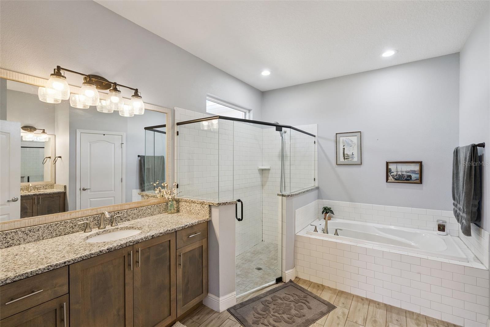 Image 14 of 27 For 735 Black Eagle Drive