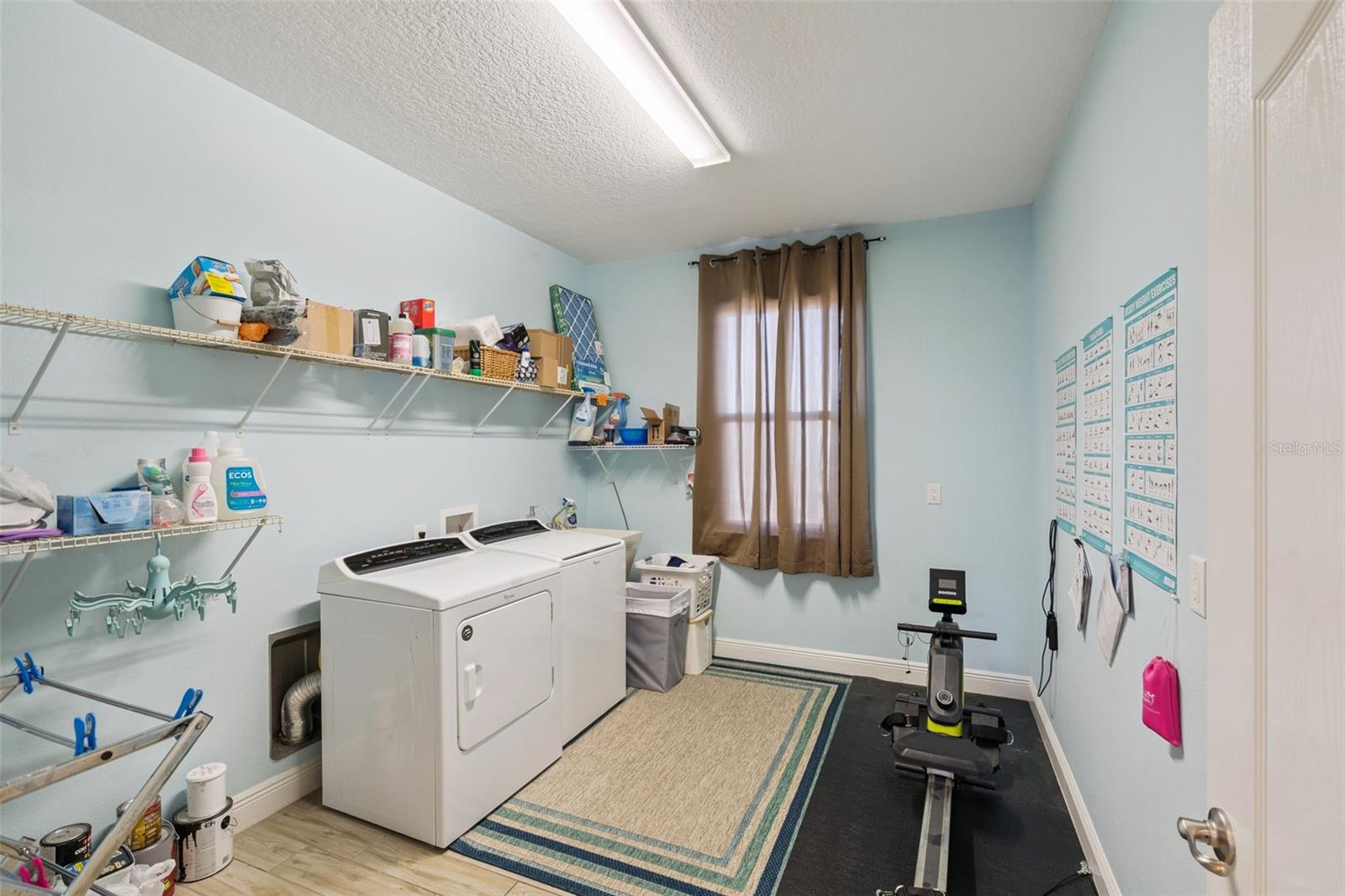 Image 21 of 27 For 735 Black Eagle Drive