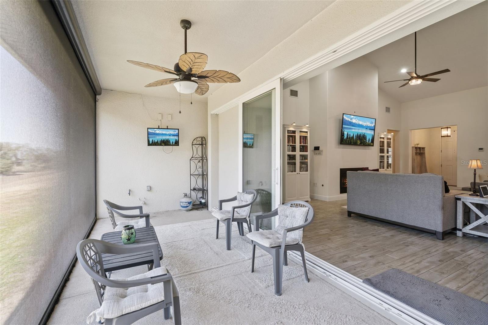 Image 23 of 27 For 735 Black Eagle Drive