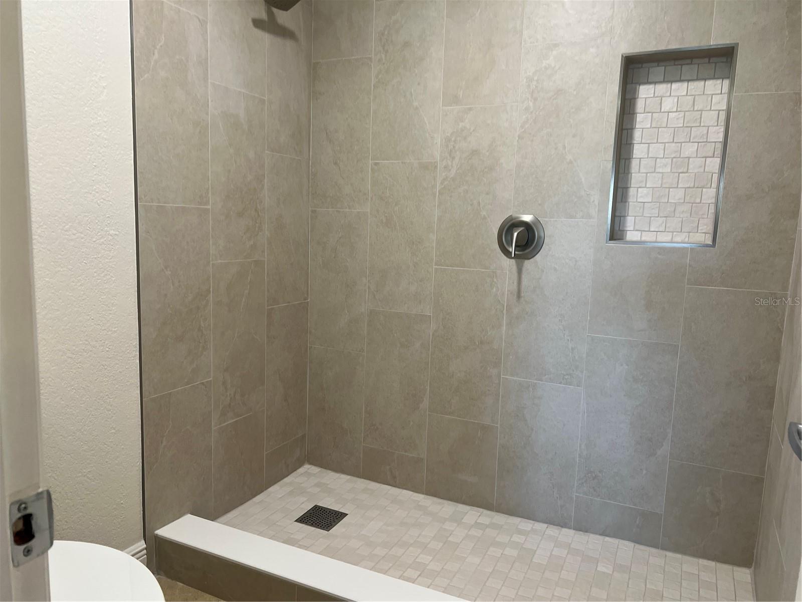 Image 19 of 74 For 443 Hamptoncrest Circle 305