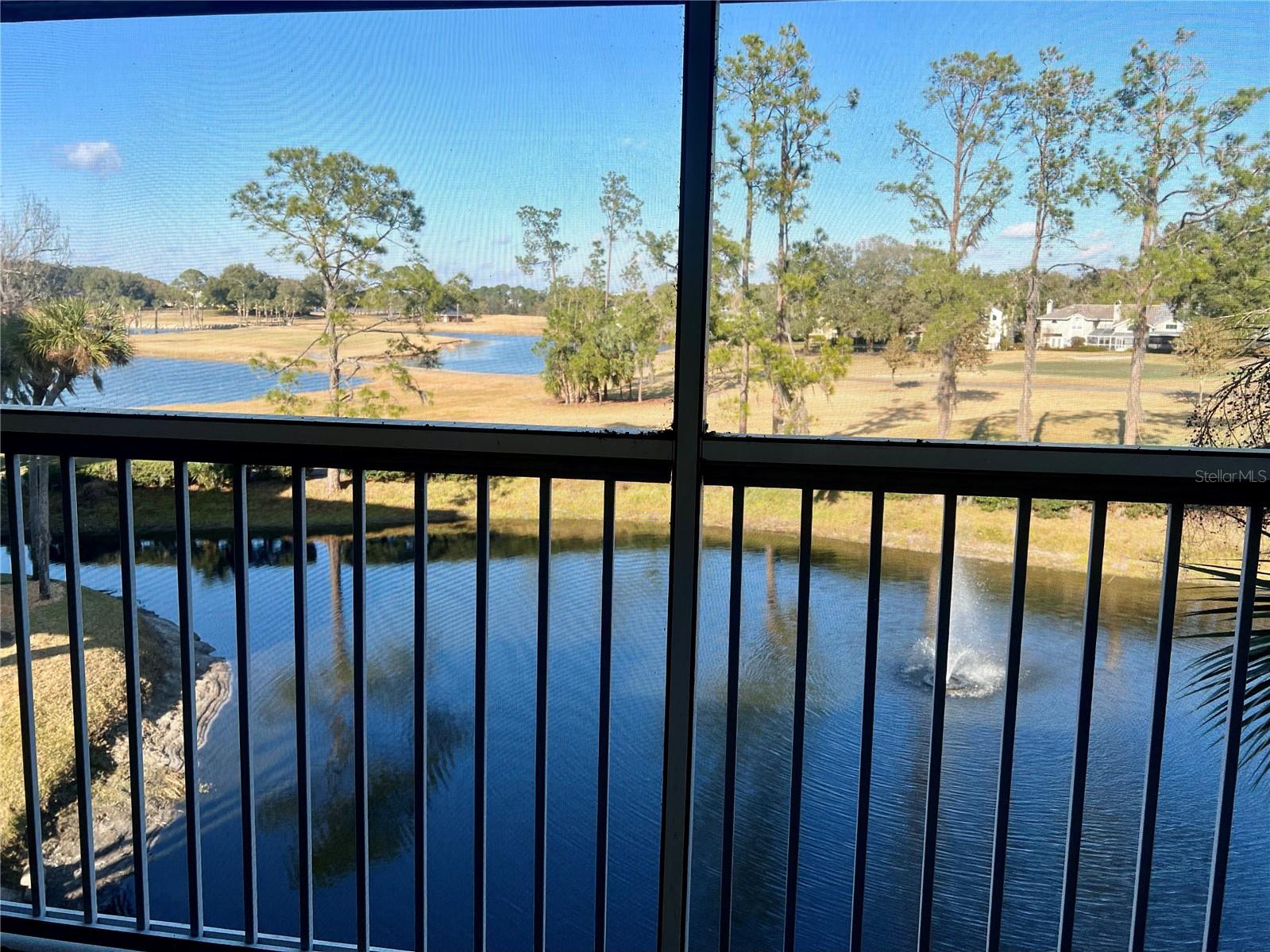 Image 5 of 74 For 443 Hamptoncrest Circle 305