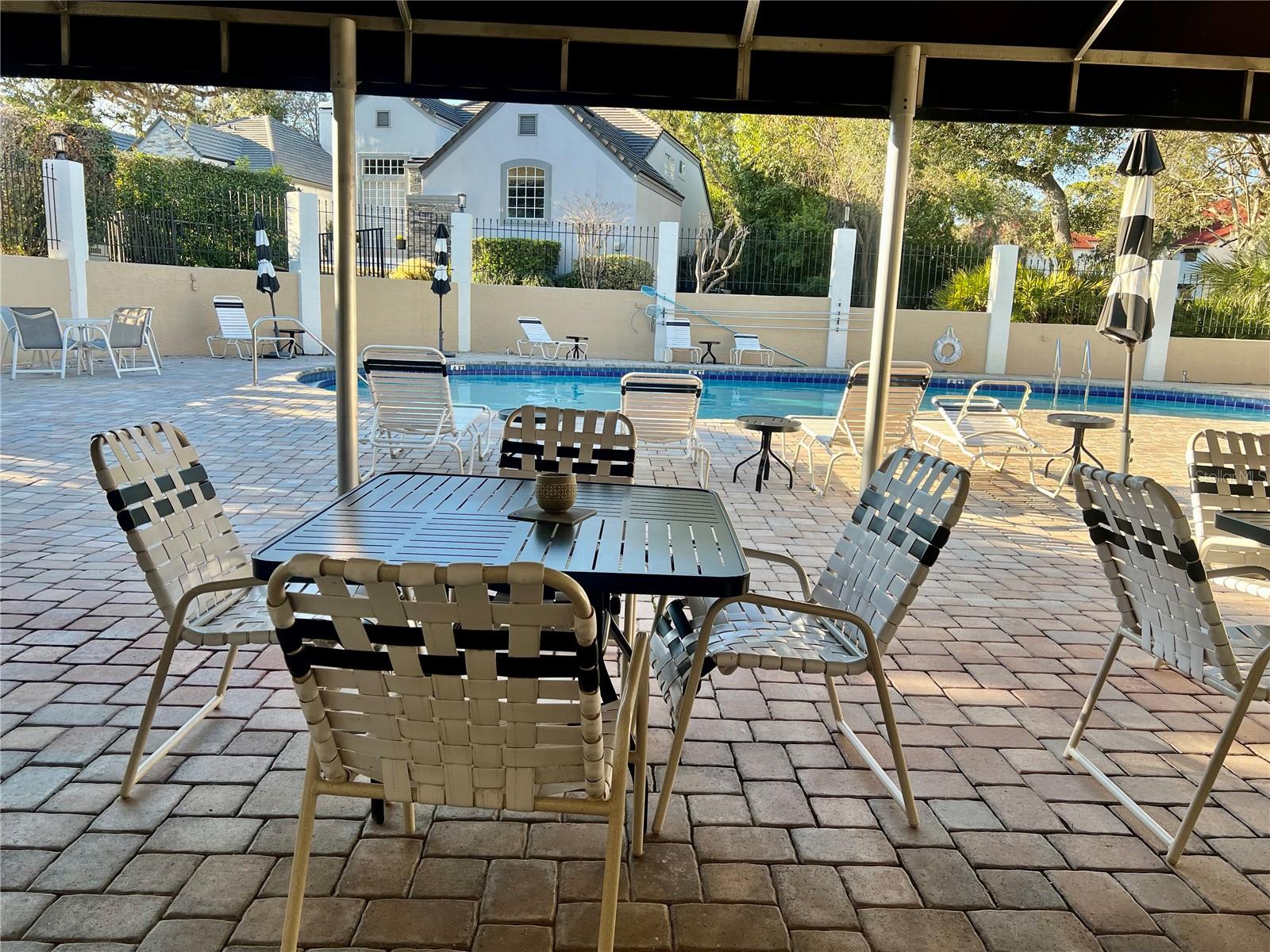 Image 53 of 74 For 443 Hamptoncrest Circle 305