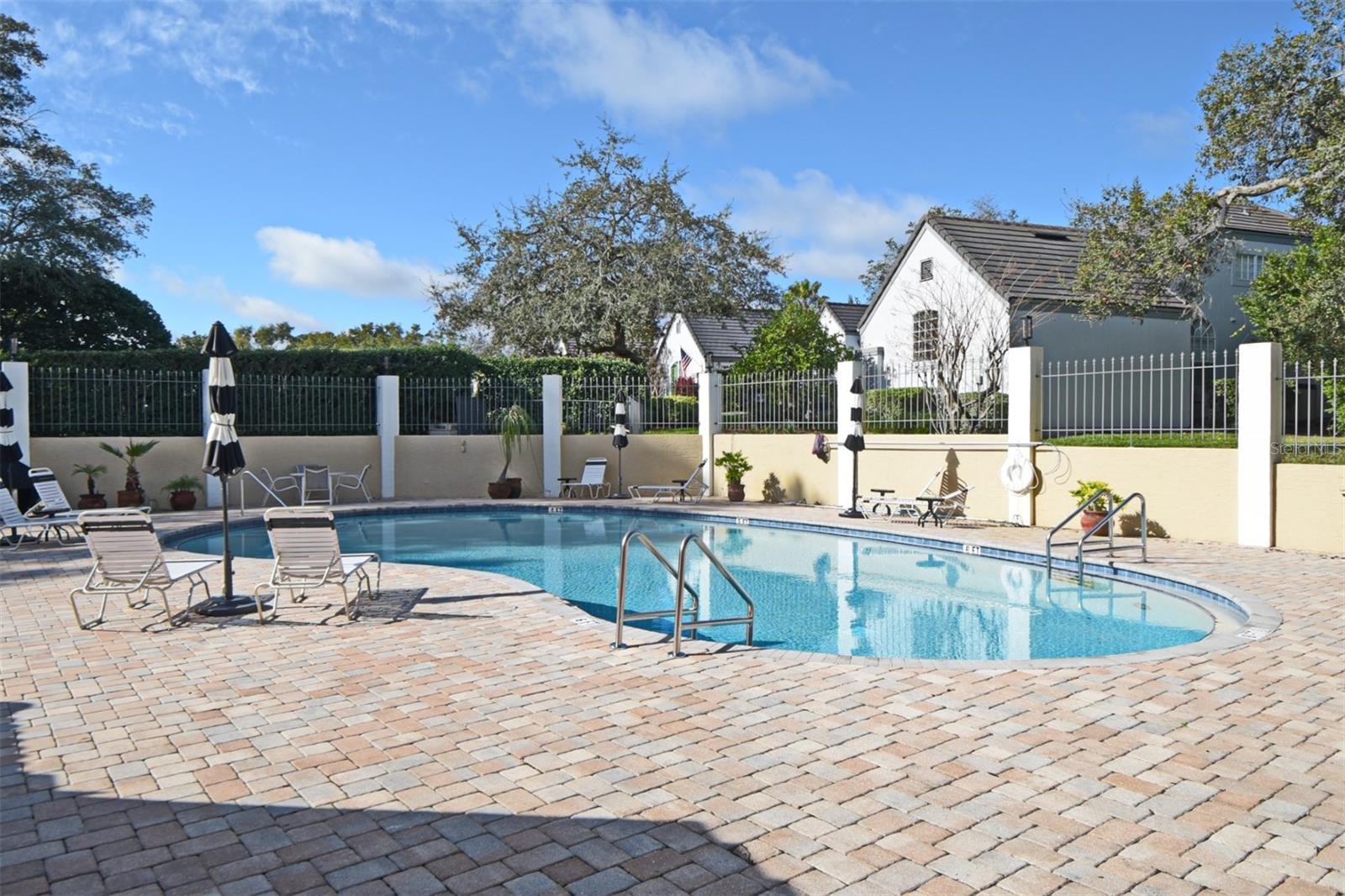 Image 56 of 74 For 443 Hamptoncrest Circle 305