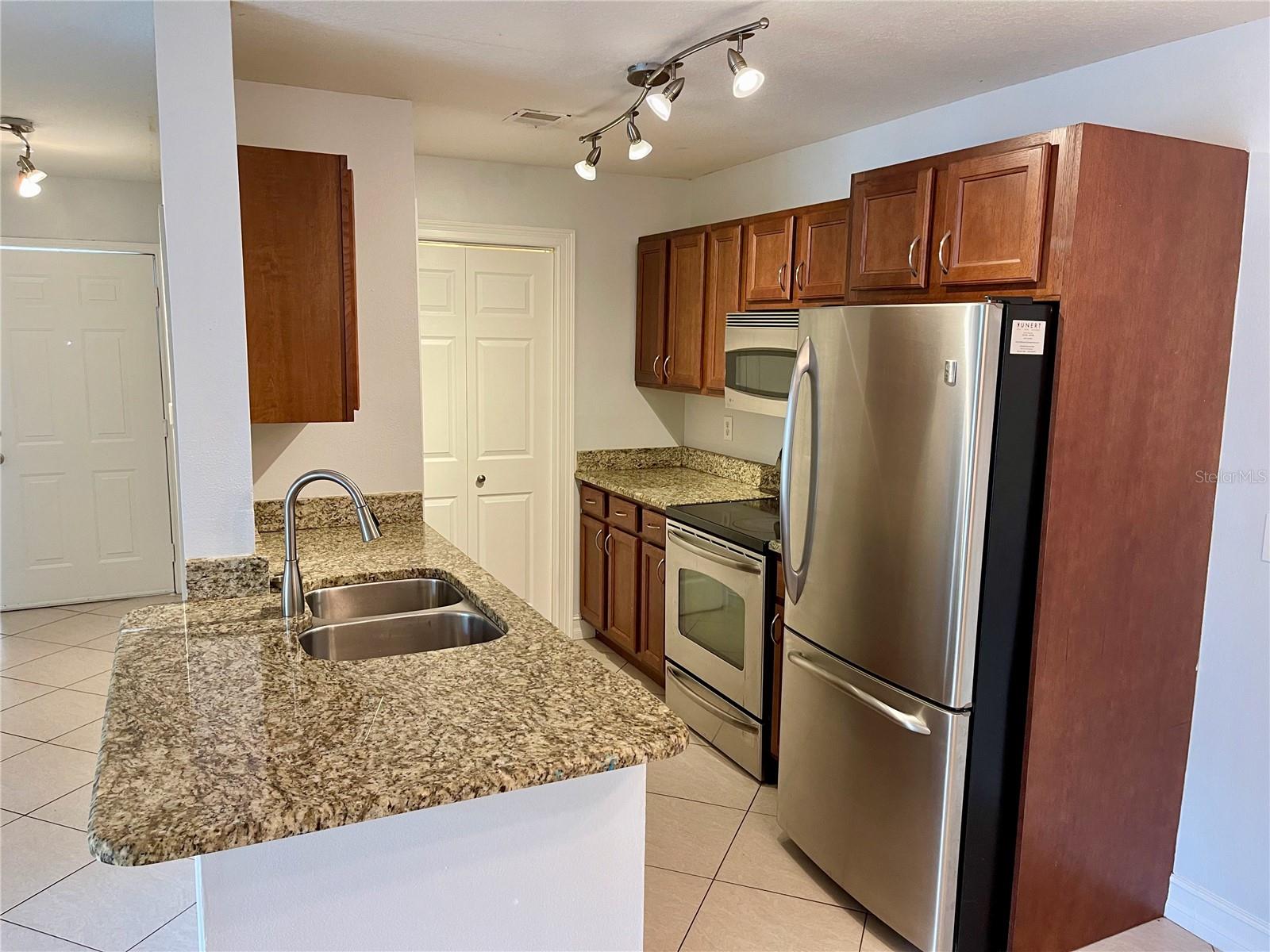 Image 5 of 23 For 713 Secret Harbor Lane 101