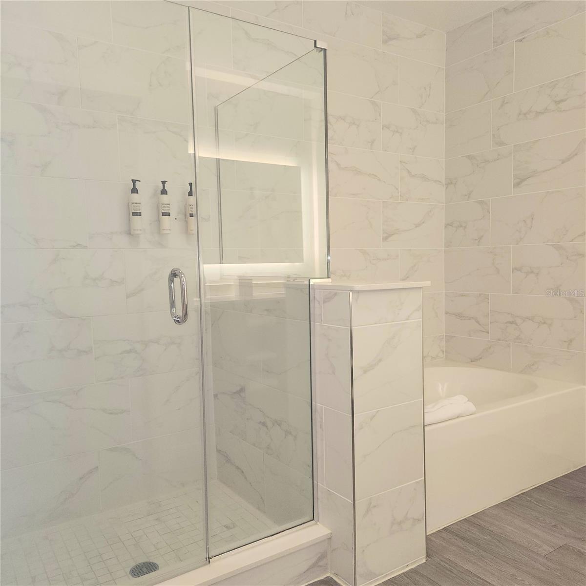 Image 18 of 61 For 14501 Grove Resort Avenue 2138