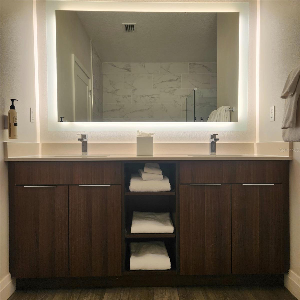 Image 19 of 61 For 14501 Grove Resort Avenue 2138