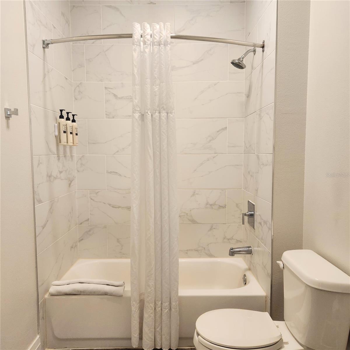 Image 29 of 61 For 14501 Grove Resort Avenue 2138