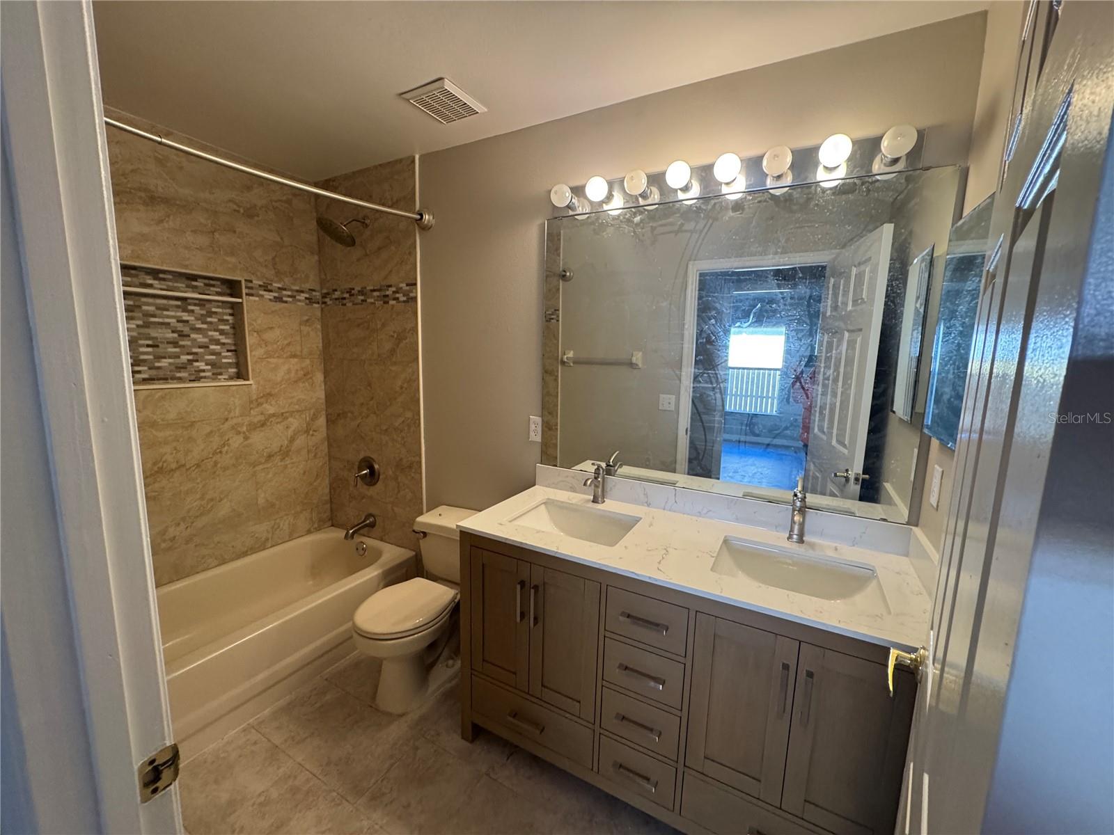 Image 6 of 15 For 3090 Birmingham Boulevard