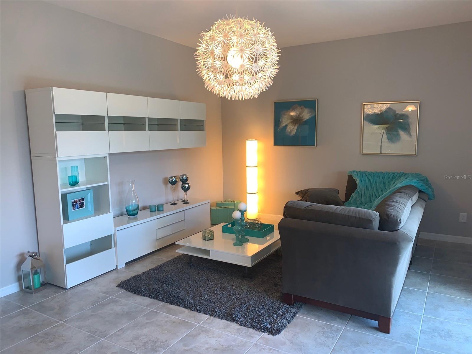 Image 18 of 52 For 4845 Maple Park Street