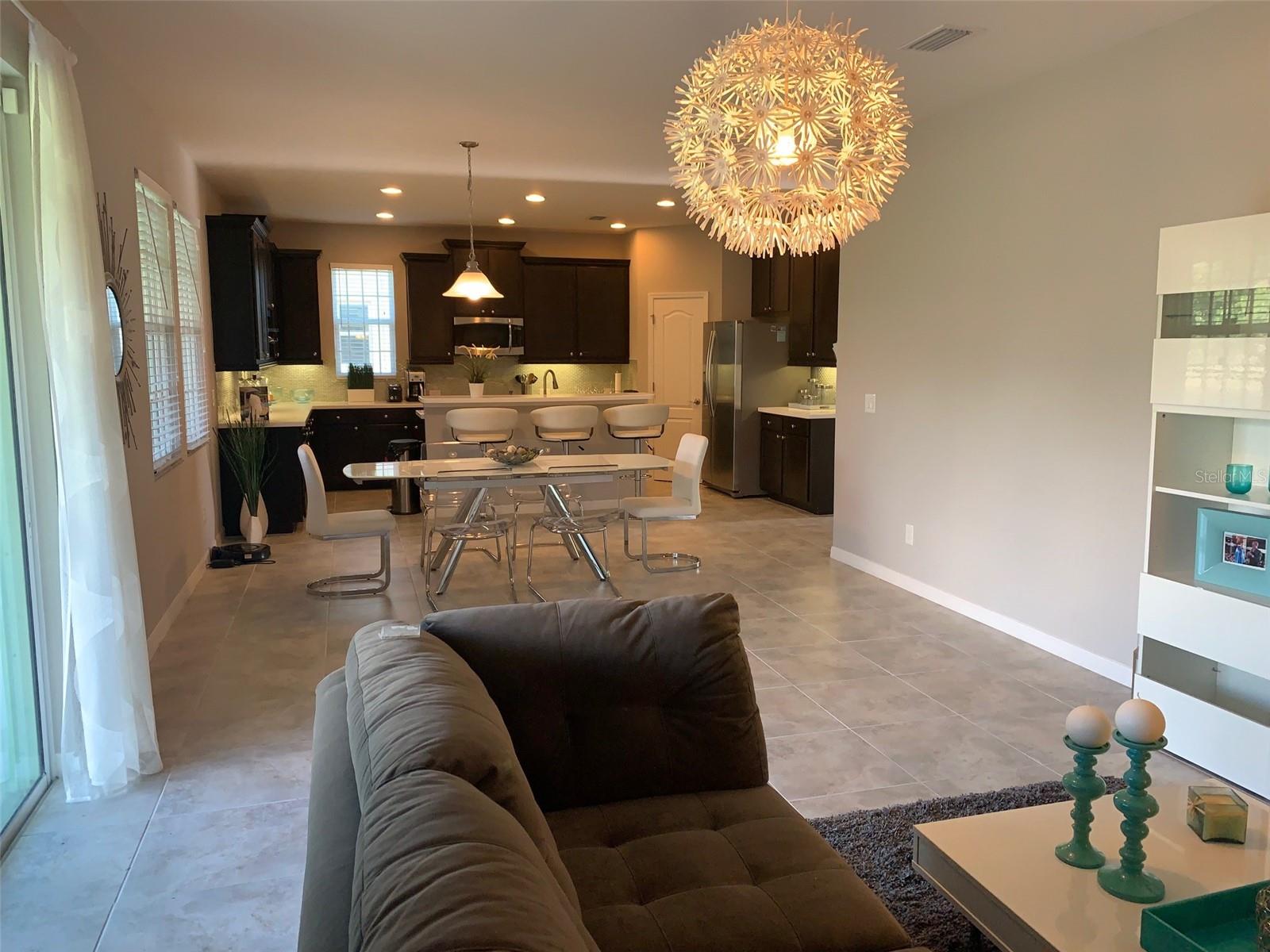 Image 19 of 52 For 4845 Maple Park Street