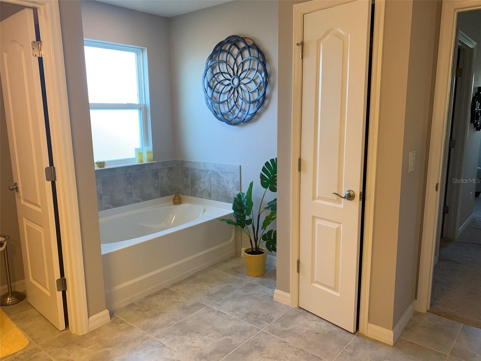 Image 34 of 52 For 4845 Maple Park Street