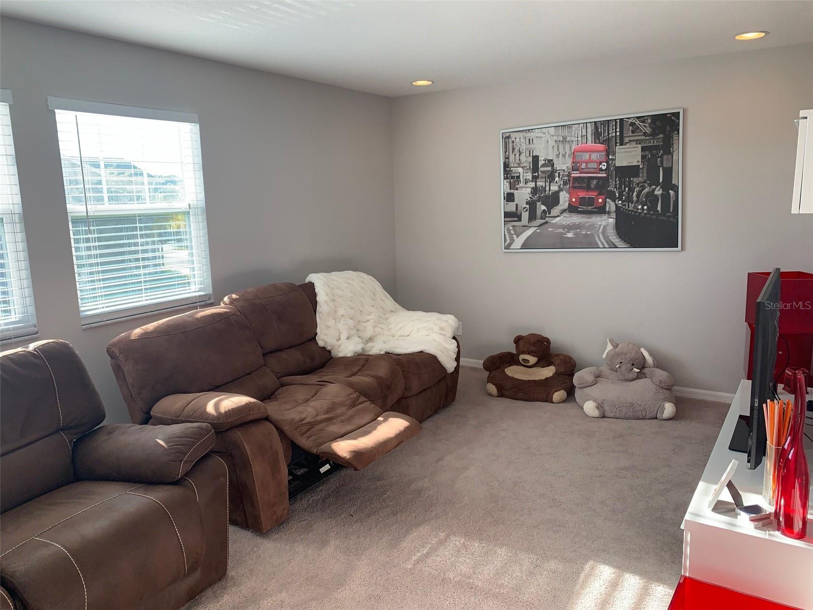 Image 37 of 52 For 4845 Maple Park Street