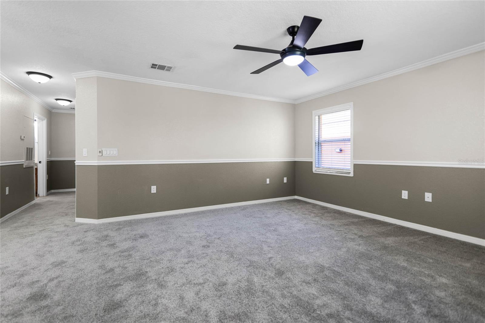 Image 6 of 32 For 4600 Moody Boulevard 9n