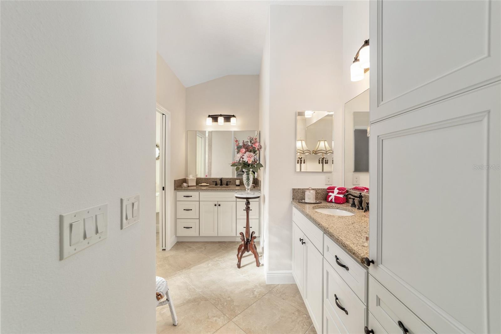 Image 33 of 53 For 5647 Key Deer Path