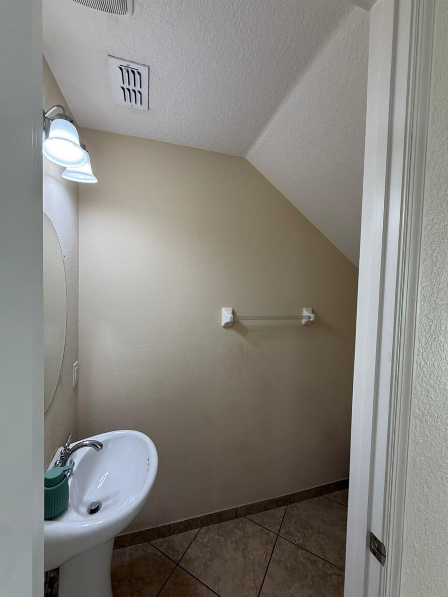 Image 10 of 35 For 8057 Prestbury Drive