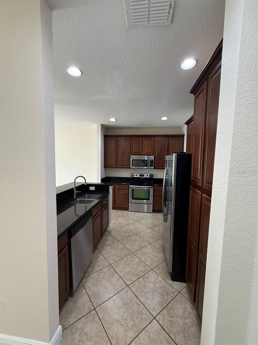 Image 7 of 35 For 8057 Prestbury Drive