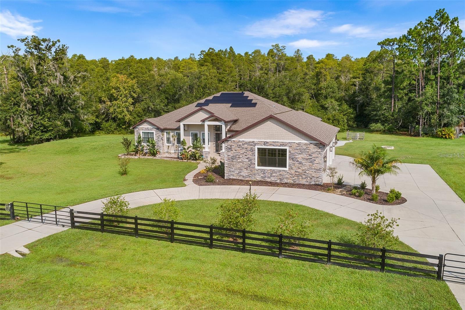 Image 3 of 36 For 11979 Pasco Trails Boulevard