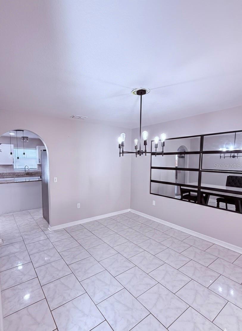 Image 10 of 27 For 5764 Royal Hills Circle