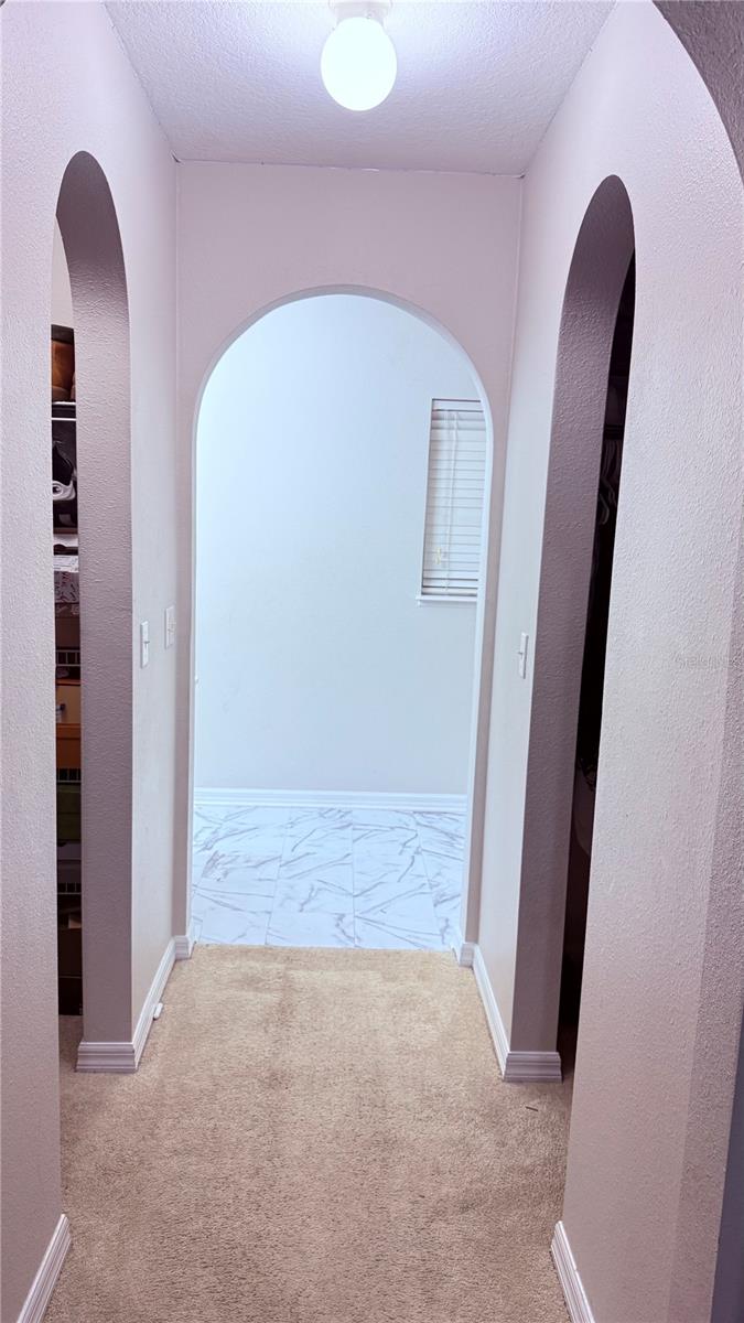 Image 14 of 27 For 5764 Royal Hills Circle