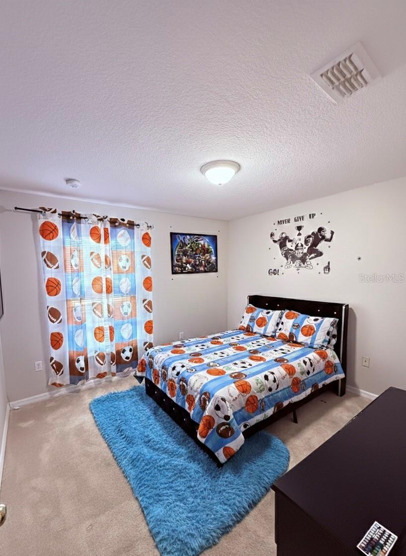 Image 19 of 27 For 5764 Royal Hills Circle