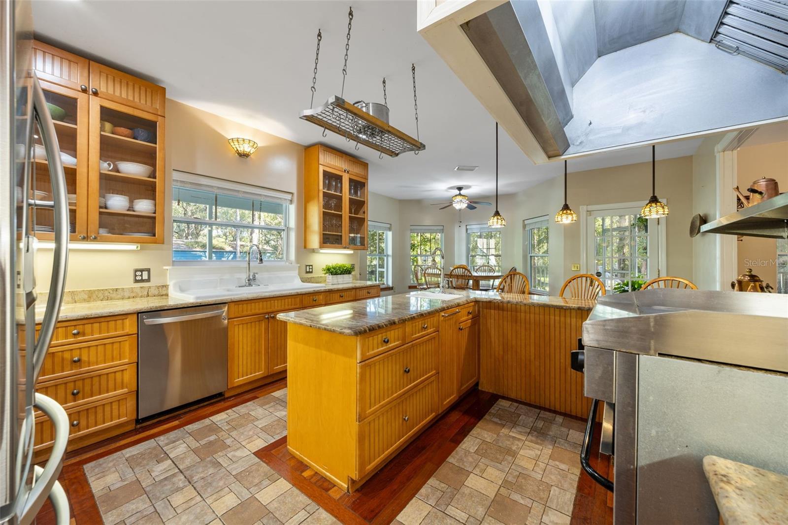 Image 19 of 98 For 37810 Boyd Road