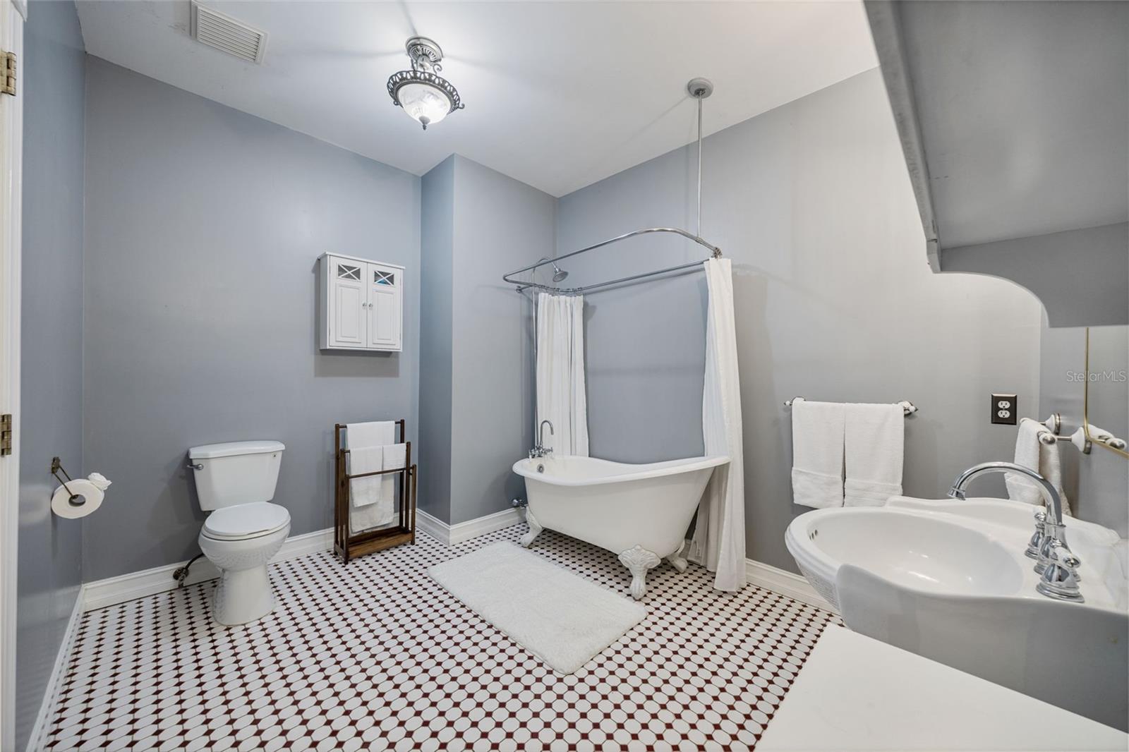 Image 53 of 98 For 37810 Boyd Road