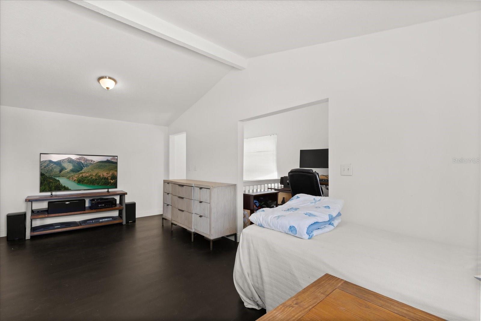 Image 11 of 34 For 7247 Treasure Island Road