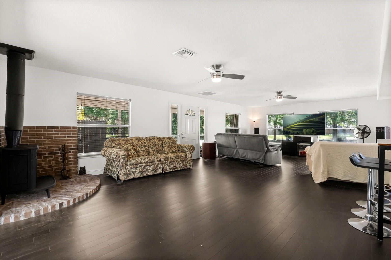 Image 2 of 34 For 7247 Treasure Island Road