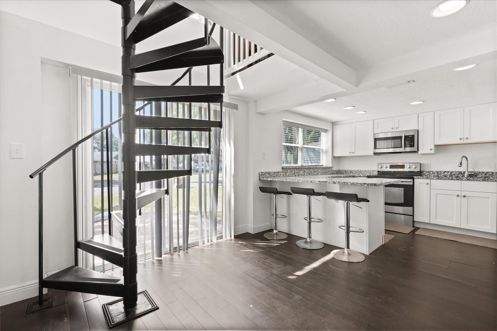 Image 6 of 34 For 7247 Treasure Island Road