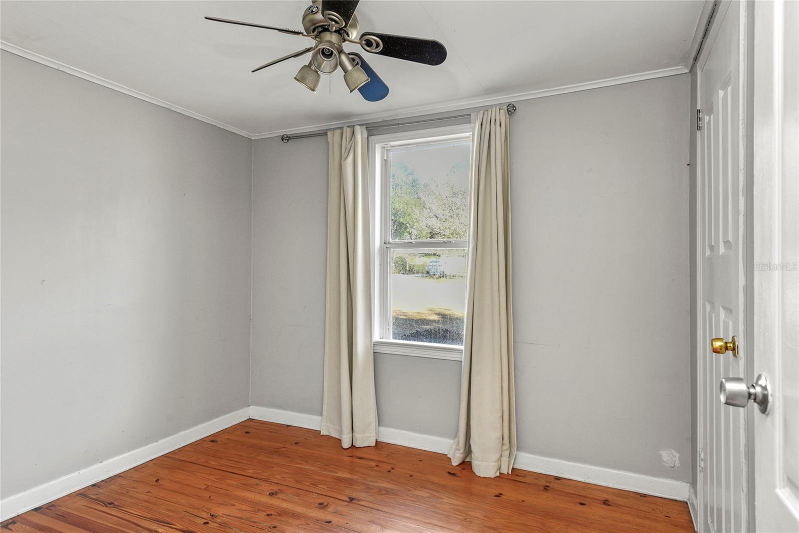 Image 18 of 28 For 173 Floyd Avenue