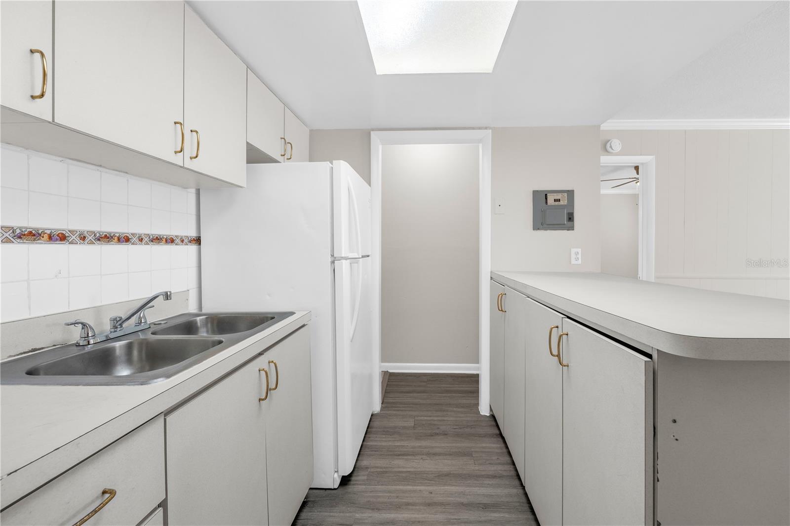 Image 10 of 17 For 5123 Curry Ford Road 3