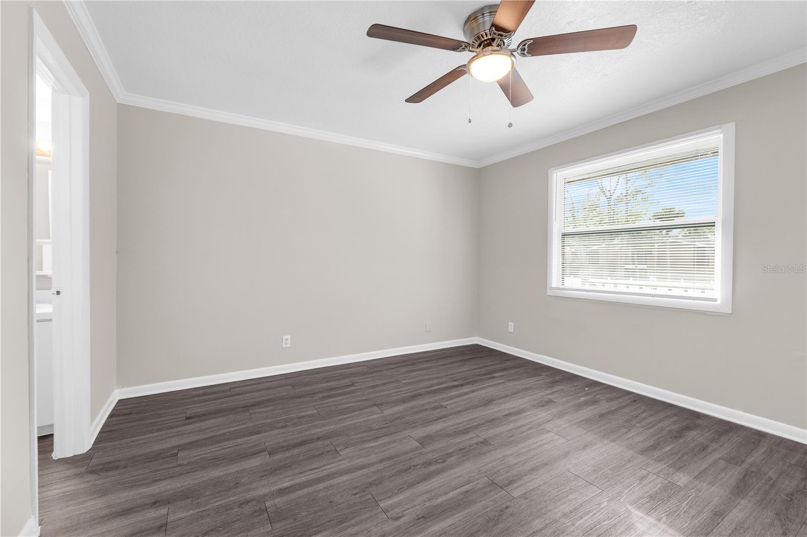 Image 12 of 17 For 5123 Curry Ford Road 3