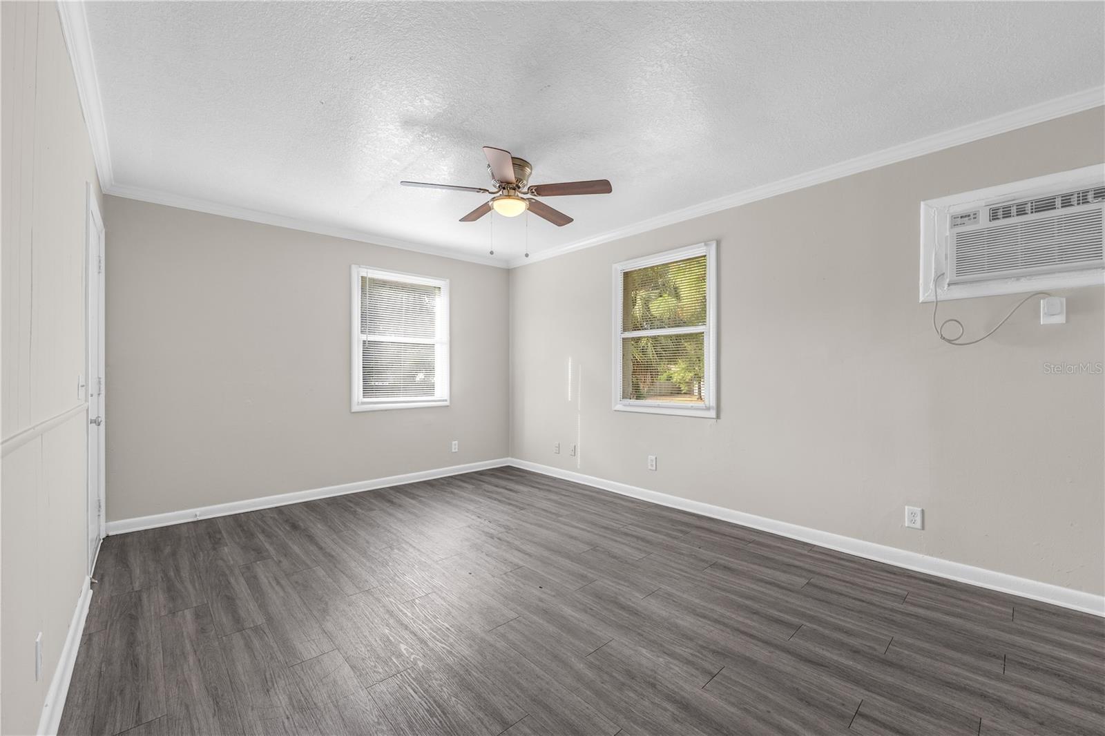 Image 7 of 17 For 5123 Curry Ford Road 3