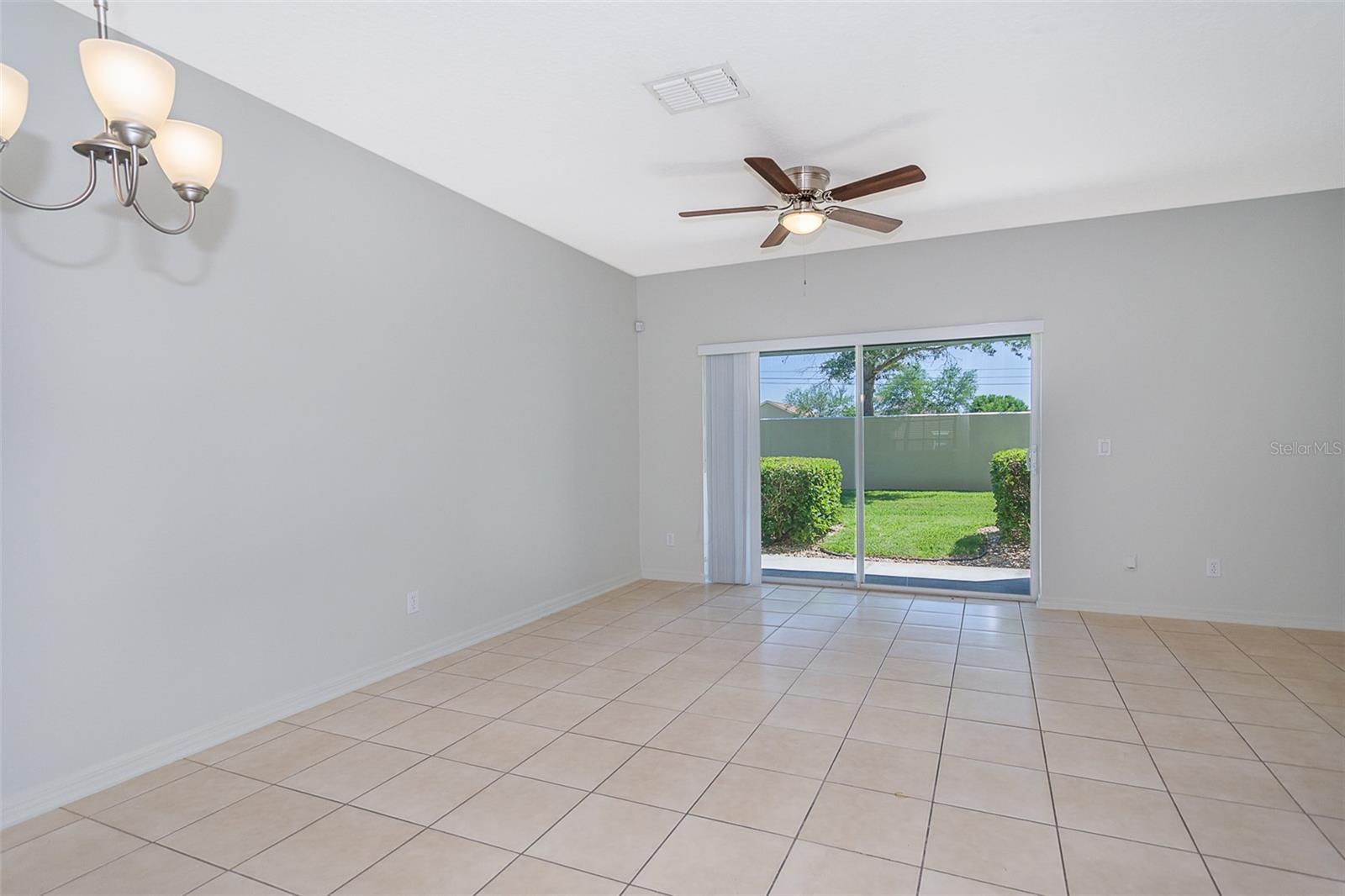 Image 11 of 20 For 3545 Wilshire Way 55