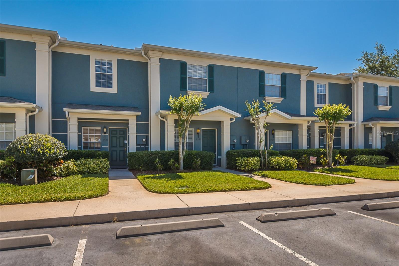 Image 2 of 20 For 3545 Wilshire Way 55