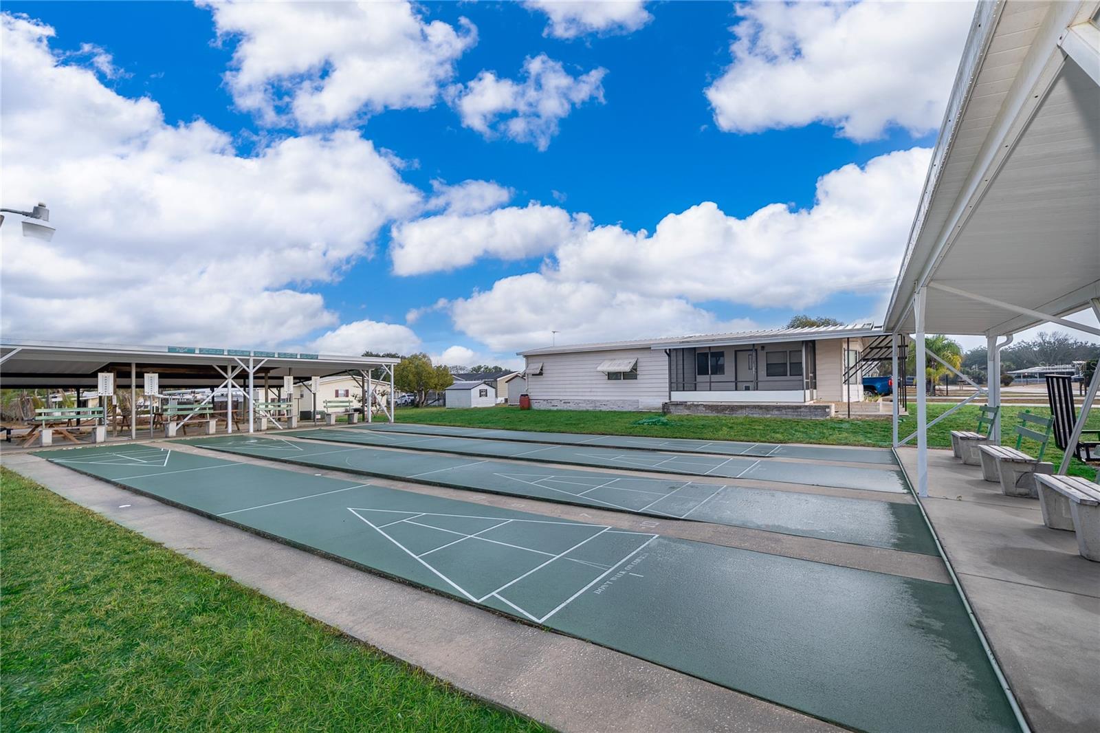 Image 17 of 20 For 29 Maplehurst Avenue