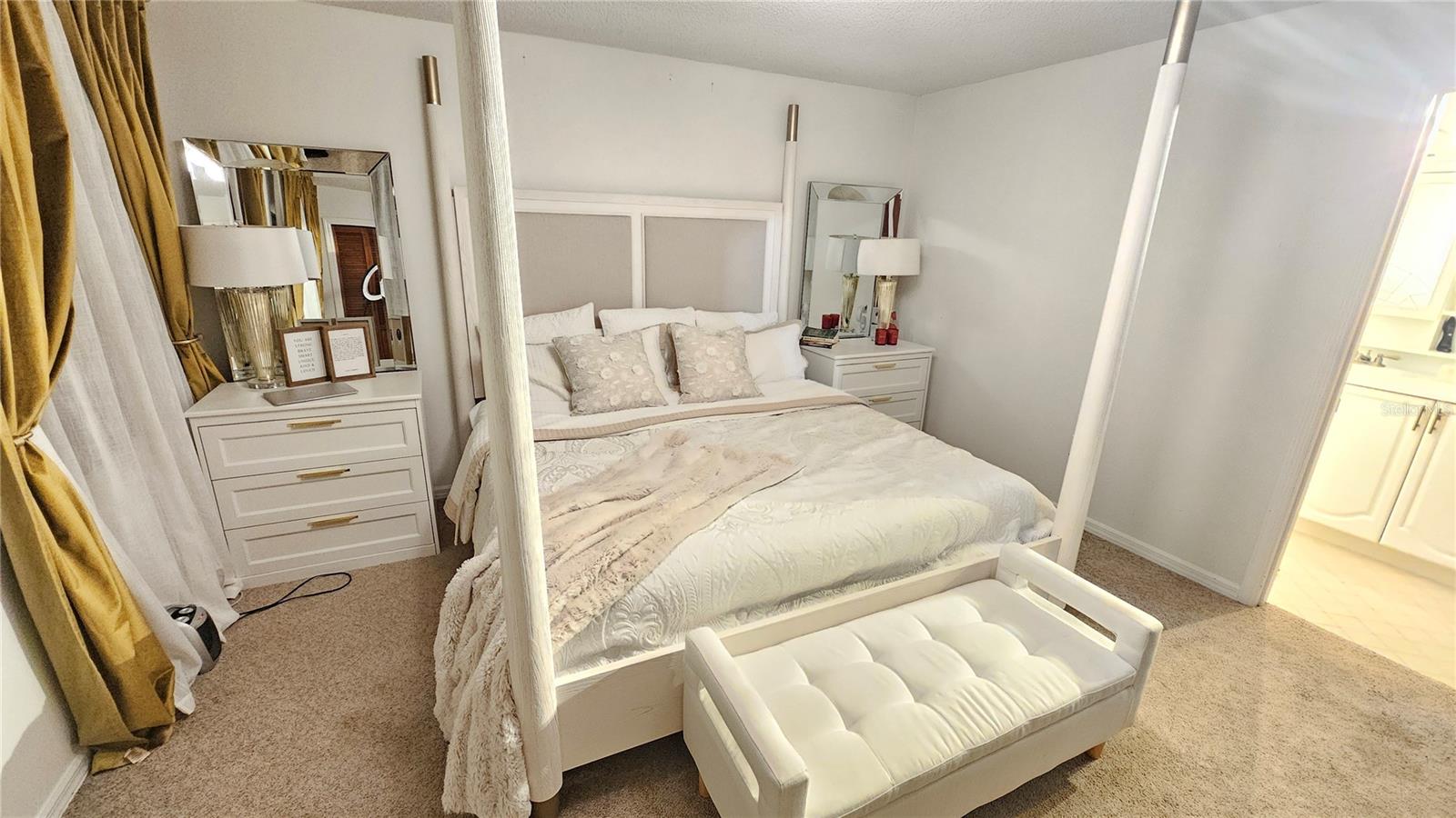 Listing photo id 10 for 1521 Heron Wood Place