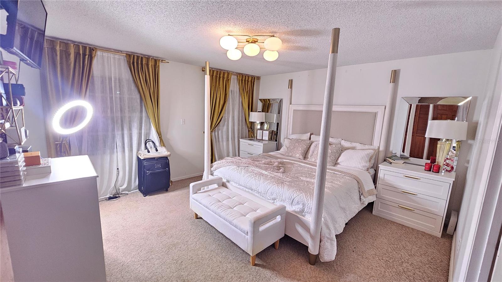 Listing photo id 12 for 1521 Heron Wood Place