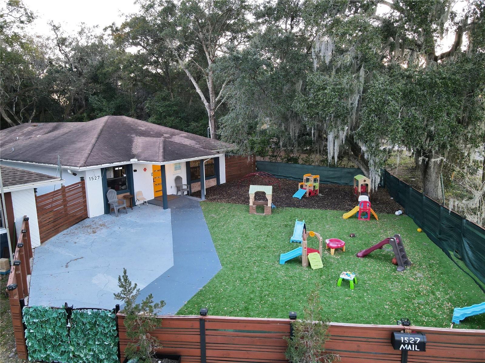 Listing photo id 2 for 1521 Heron Wood Place