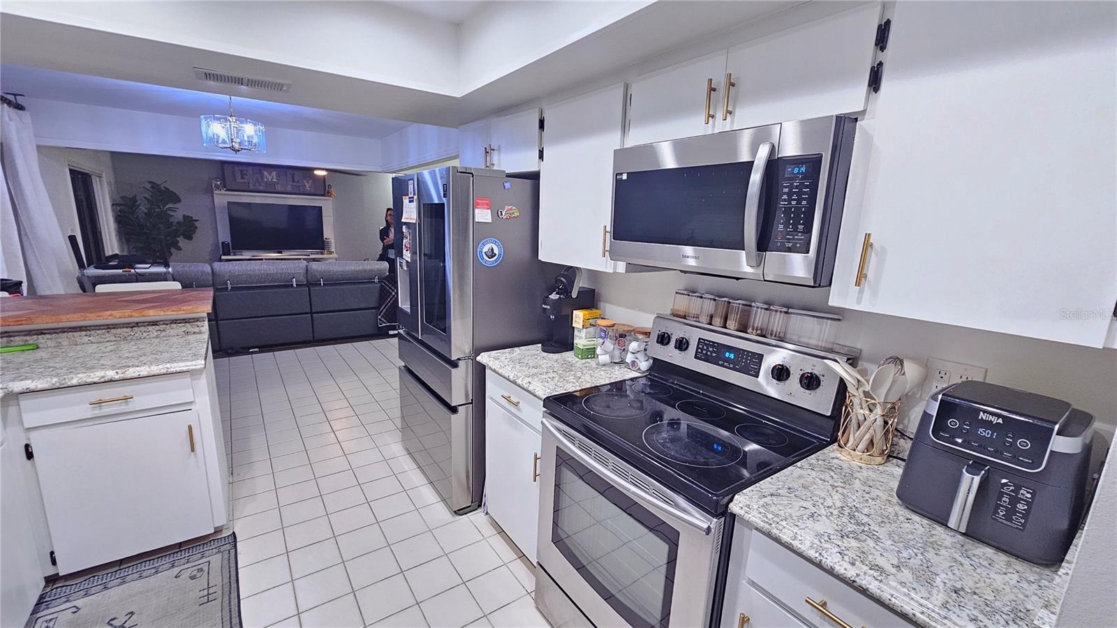 Listing photo id 5 for 1521 Heron Wood Place