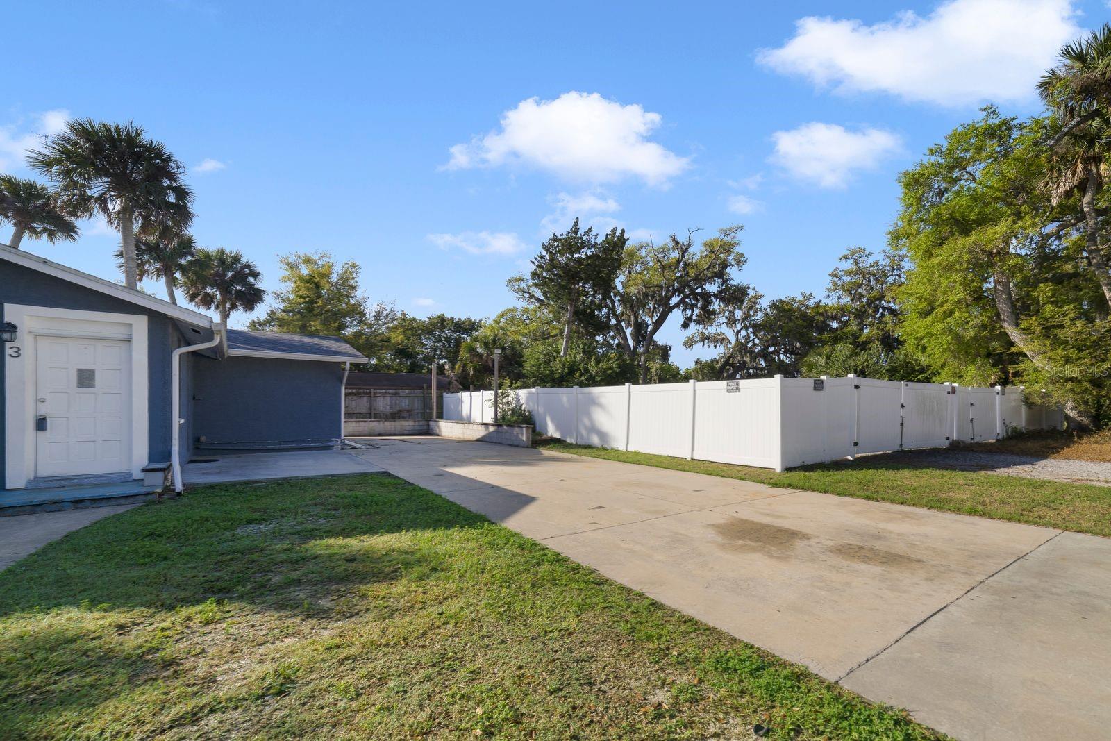 Image 17 of 39 For 5310 Ridgewood Avenue